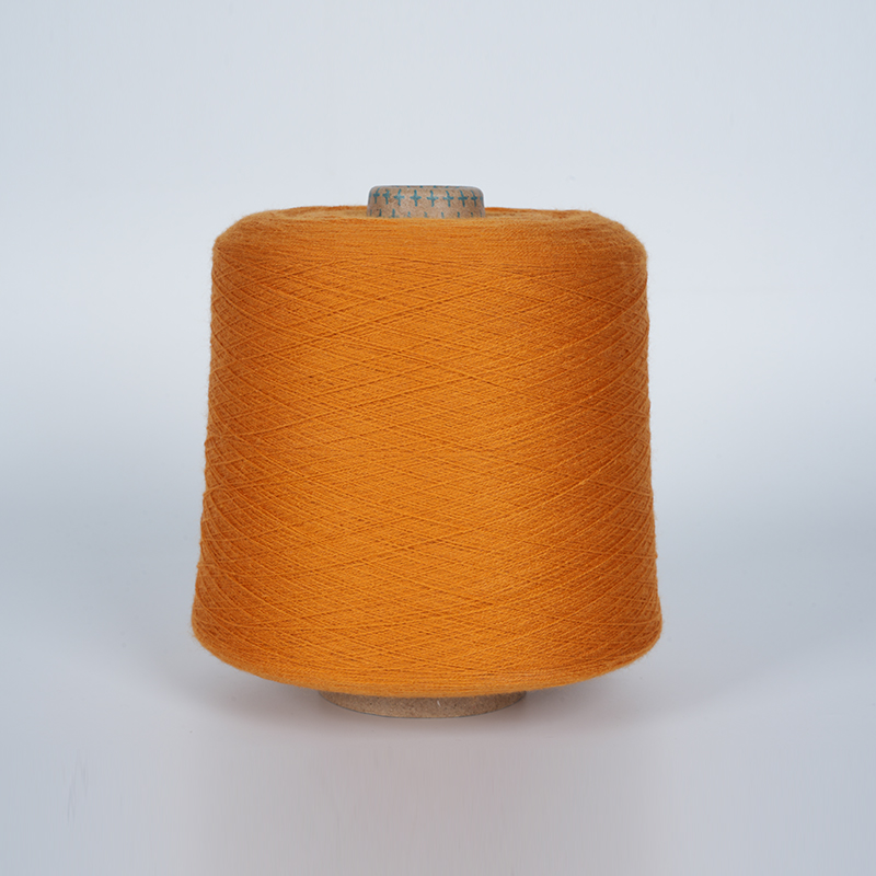 70Nm/2 90% Ull 10% Silkeblandinger Garn